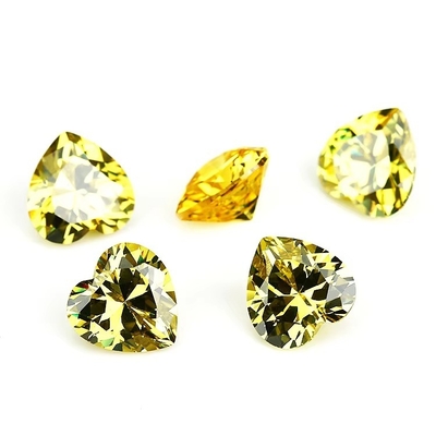 رنگ ها CZ موسانایت الماس قلب برش 3x3mm 4x4mm Zirconia کیوب مصنوعی
