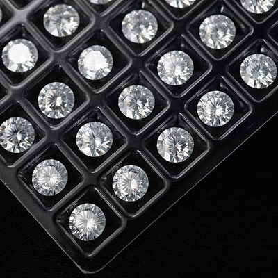 5mm-20mm VVS1 سفید گرد برش گشوده مویسانایت سنگ گرمایی درمان شده برای گوشواره های استود