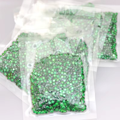 0.8mm 2mm 2.8mm سبز صورتی آبی رنگ مویسانایت درجه 3A 5A اندازه کوچک CZ زرکونیا مکعب