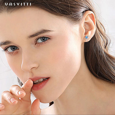 0.04oz 1x0.8cm گوشواره نقره ای قلب نقره ای SGS دوست دختر گوشواره سنگی