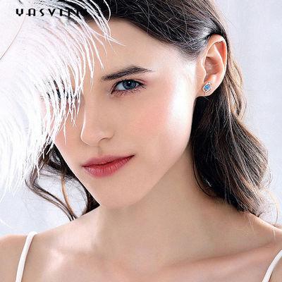 0.04oz 1x0.8cm گوشواره نقره ای قلب نقره ای SGS دوست دختر گوشواره سنگی