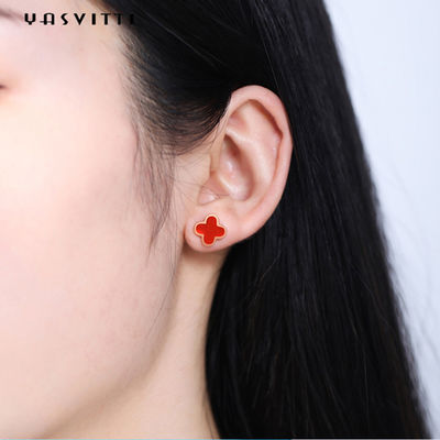 0.39 اینچ 2 گرم گوشواره شبدر سیاه 18 کیلو گرم نقره ای نقره ای ضد حساسیت نقره ای