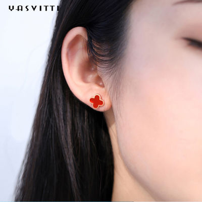 0.39 اینچ 2 گرم گوشواره شبدر سیاه 18 کیلو گرم نقره ای نقره ای ضد حساسیت نقره ای
