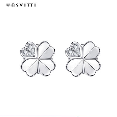 0.7cm 0.07oz گوشواره چهار شاخه گل میخ 925 گوشواره نقره ای ODM